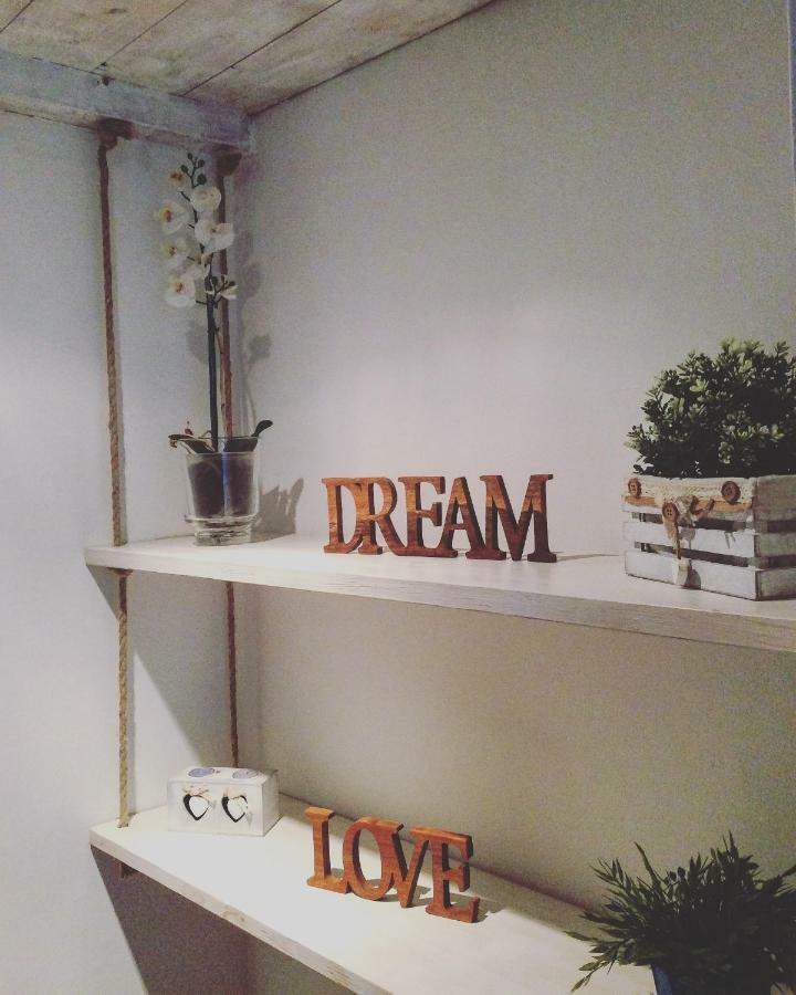 Sweet Home Milano B&B San Donato Milanese Exteriör bild