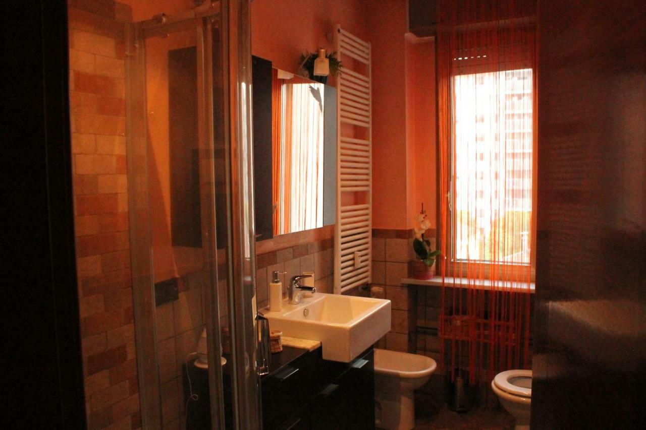 Sweet Home Milano B&B San Donato Milanese Exteriör bild